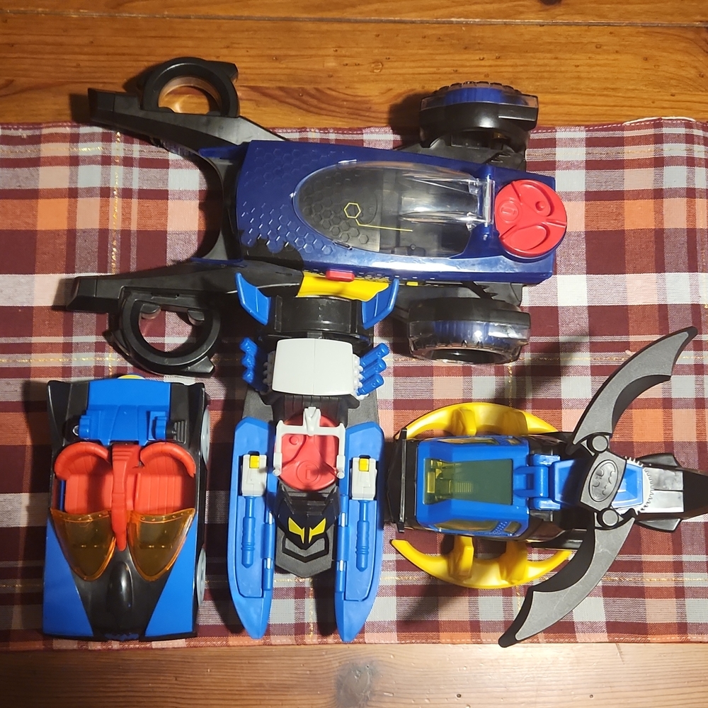Lot of 4- Batman Vehicle Toys
